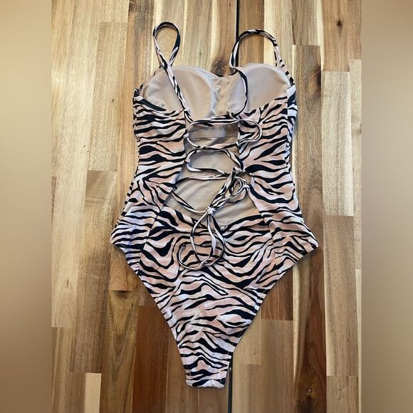 Shade & Shore Zebra Print One Piece Swimsuit - Picture 2 of 5